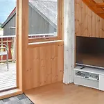 4 Person In Nyaraló